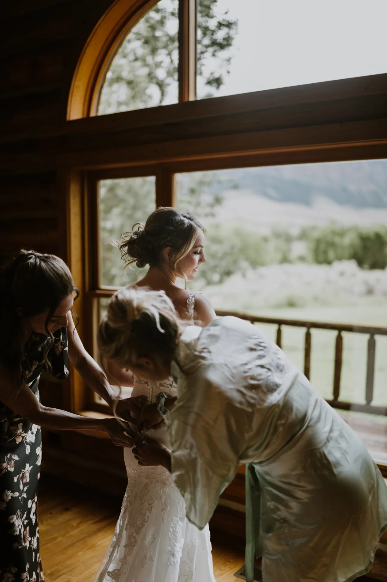 Wedding and couples photography by TBM Design Photography